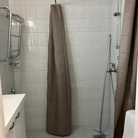 Pieni Yksioe Vallilassa *